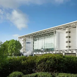 Отель Hilton London Heathrow Airport, Хитроу