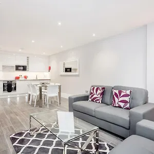 Roomspace Serviced - The Legacy Brighton